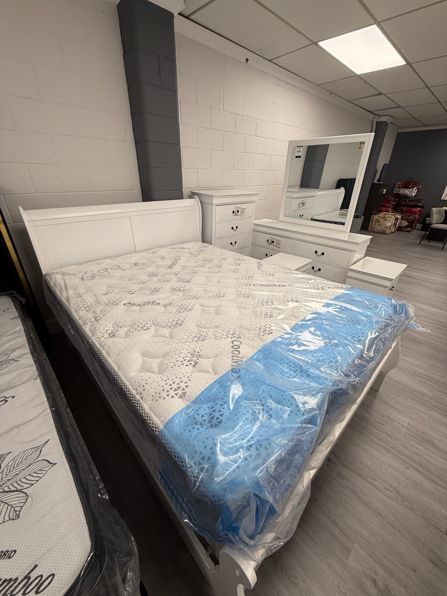 Heritage White Bedroom