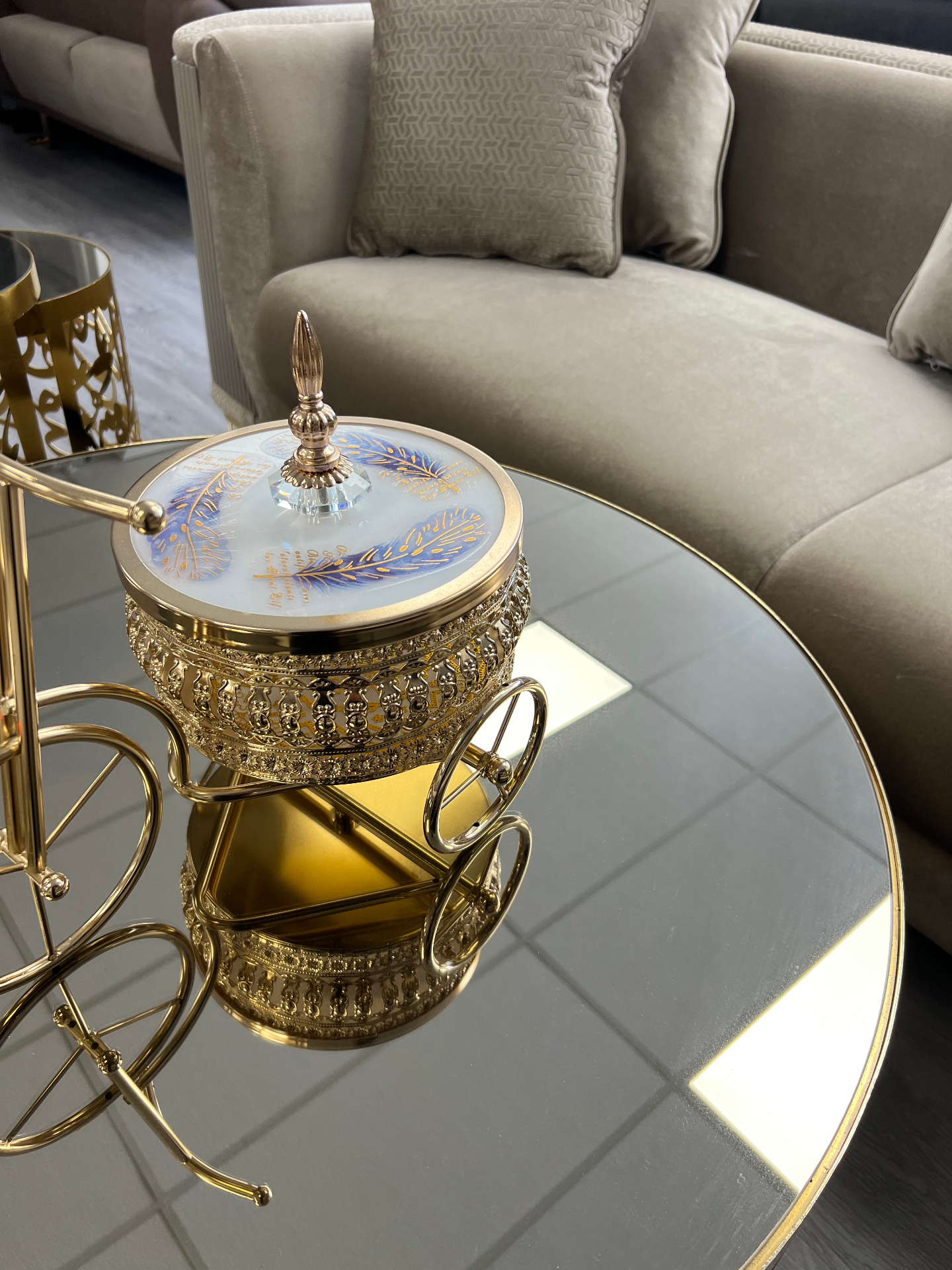 Gold Trinket Carriage