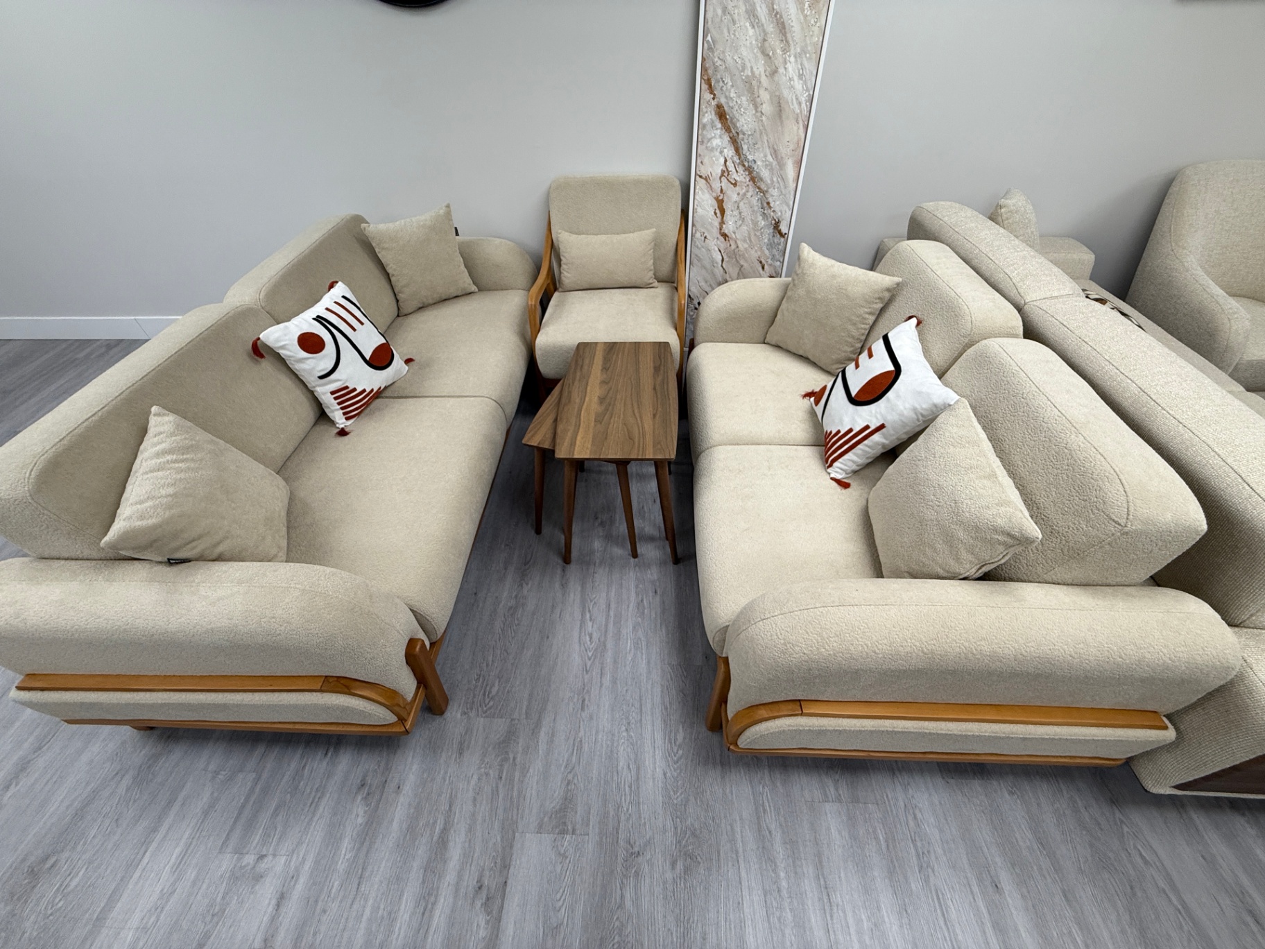 Boucle Lounge Suite
